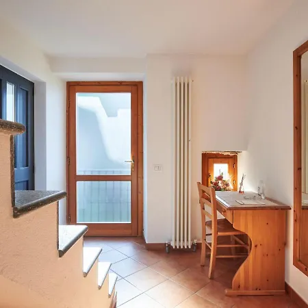 בית נופש Antonia By Interhome Livo (Lombardy)